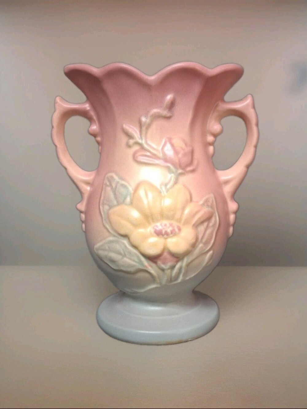 Vintage Hull Art Pottery Magnolia Vase H-6 1/4" Pink And Blue